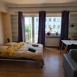 Luminous 4Th Floor Studio In Lux-Belair