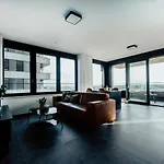 Luxury 1 Bedroom Apart W Swimmingpool, Spa & Fitness - Zenith Towers