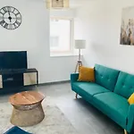 New 3 Bedrooms In Center With Terrace & Parking -142-92