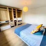Large 1 Bedroom In Center With Parking - 64