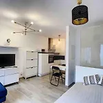 Brand New Studio In City Center - Glesner