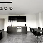 Stylish Fully Equipped Studio Close To Centre