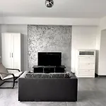 Stylish Fully Equipped Studio Close To Centre