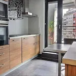 Two Bedrooms In City Center With Terrace