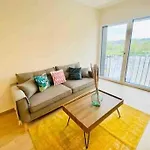 Luxury 2023 One Bedroom Flat In City Center W Parking
