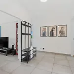 Central Lux 2Br Apt With City Views & Balcony