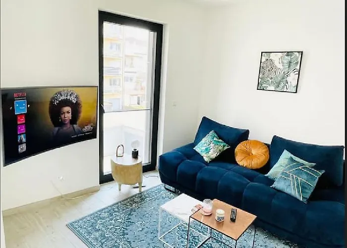 1 Bedroom In City Center With Terrace 31--2