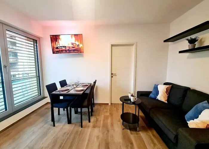 Luxury One Bedroom With Free Parking