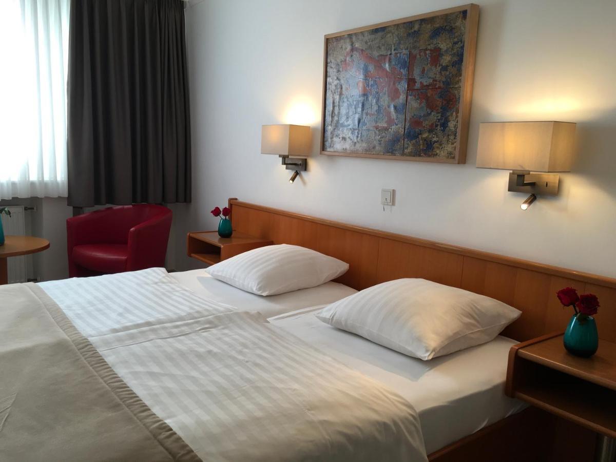 Francais Hotel