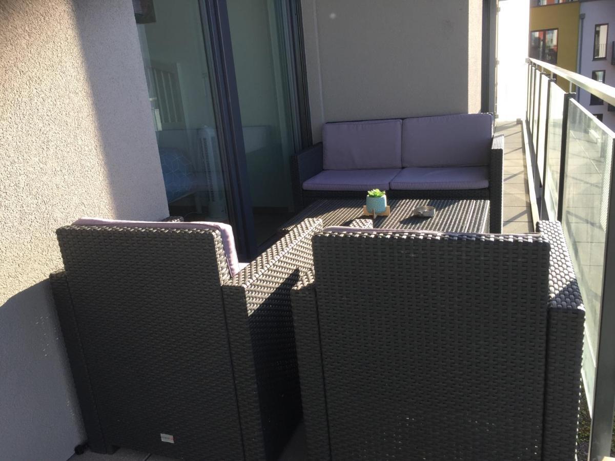 Spacious Luxury 2br Flat With Parking & Netflix - Gare Apartment *