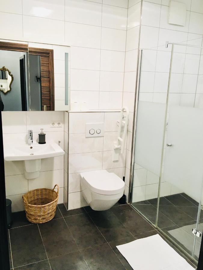 Spacious Modern Flat 100m2 In The Heart Of The Center *
