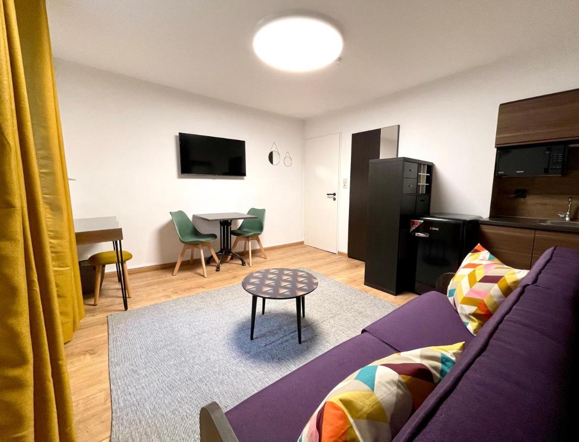 De La Petrusse Apartment