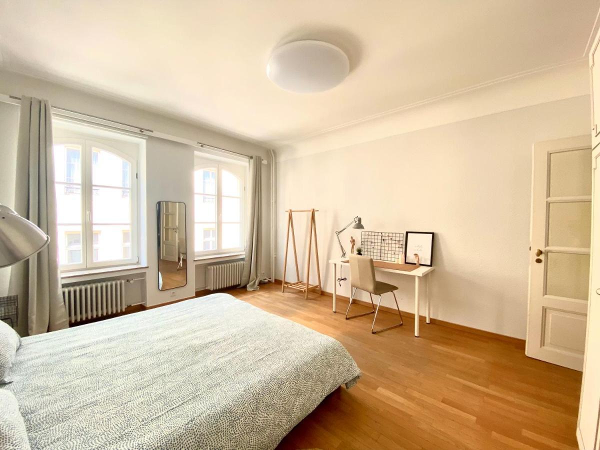 Flat In The Heart Of The *