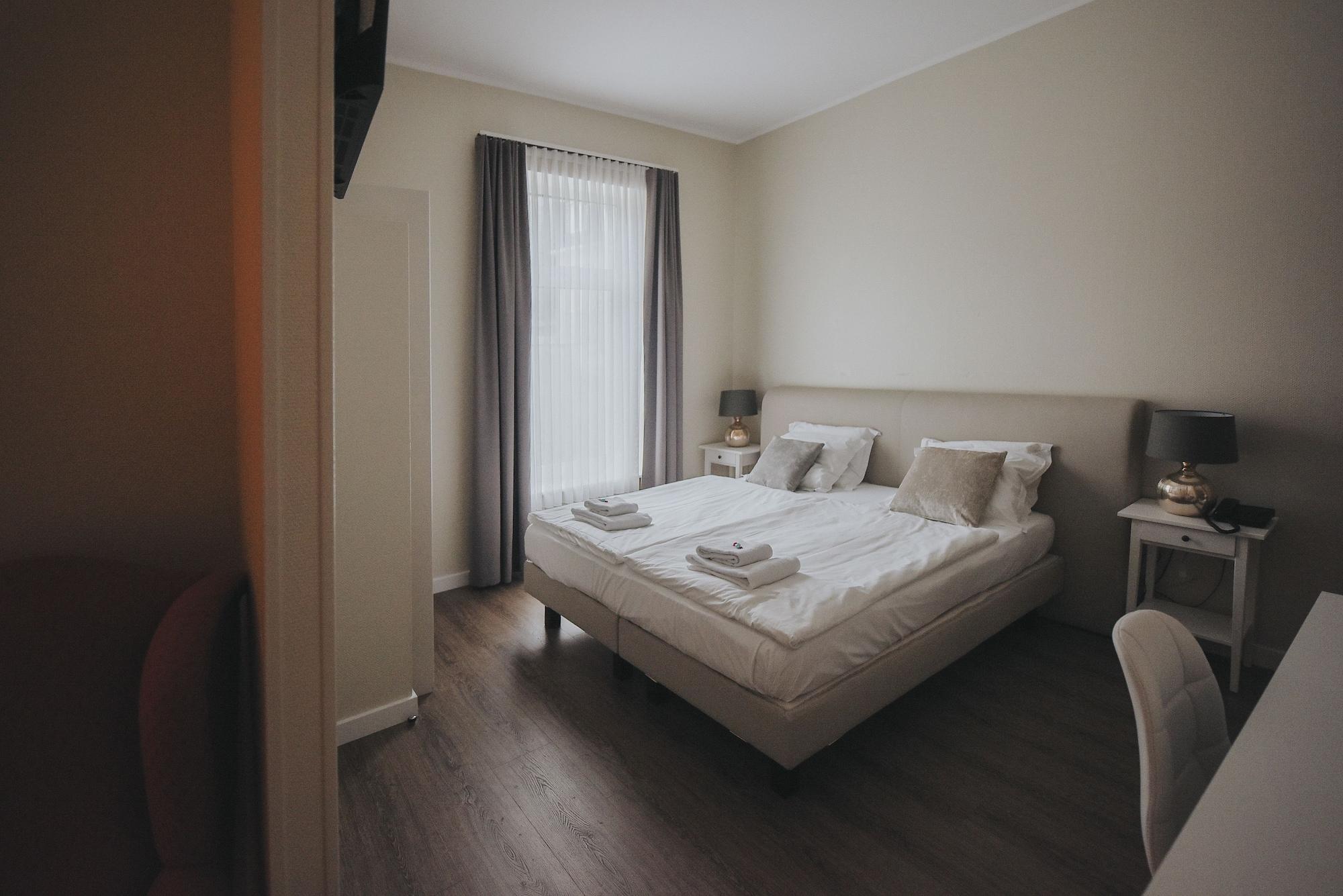Le Chatelet Hotel 3*