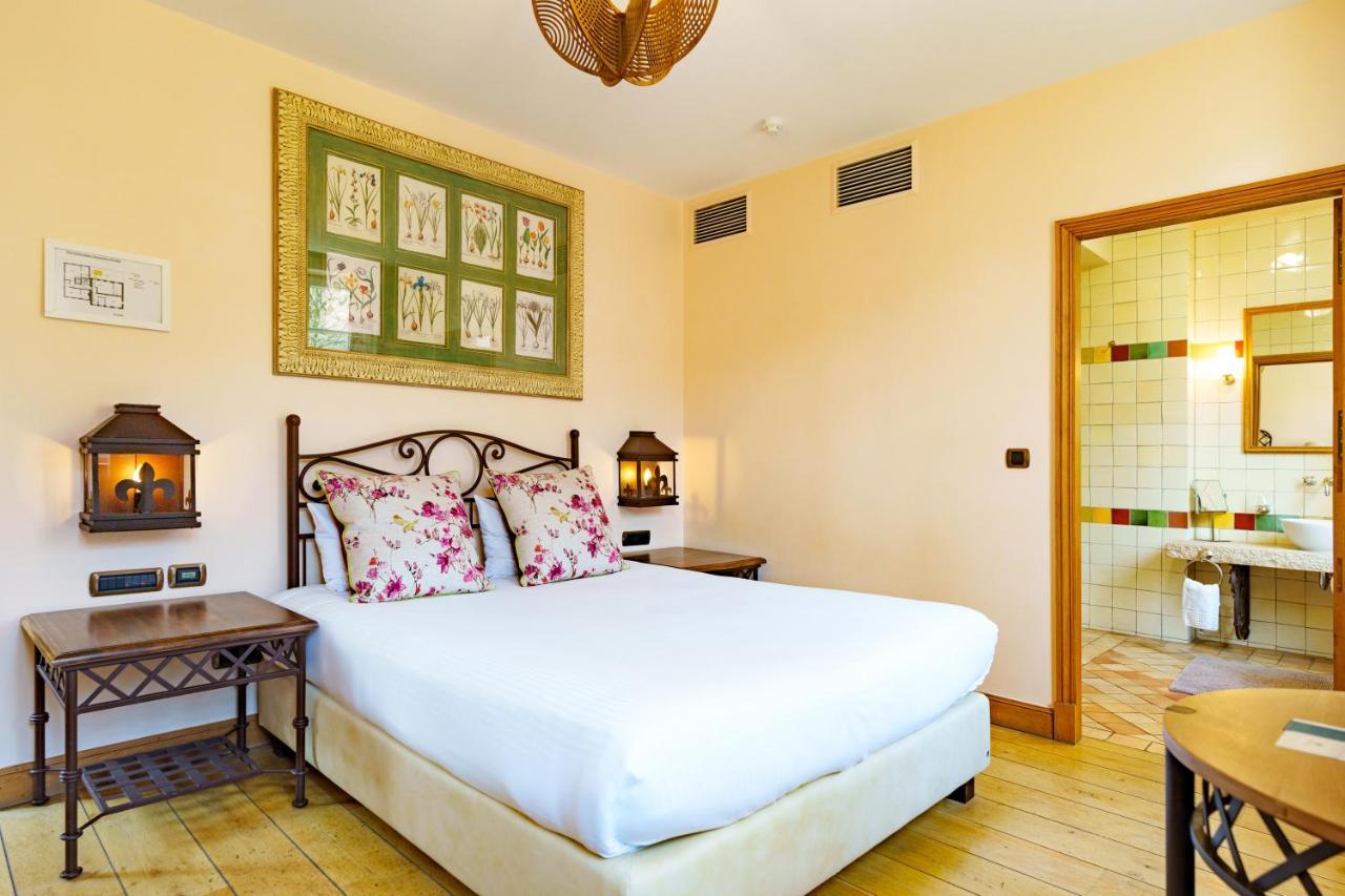 Les Jardins D'anaïs Hotel 4*