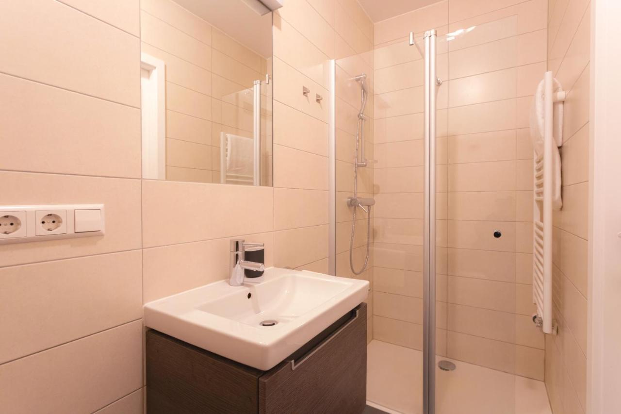 Origer By Rentaroo Apartment *