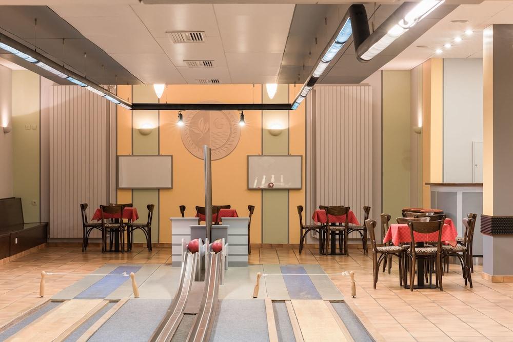 Parc Plaza Hotel