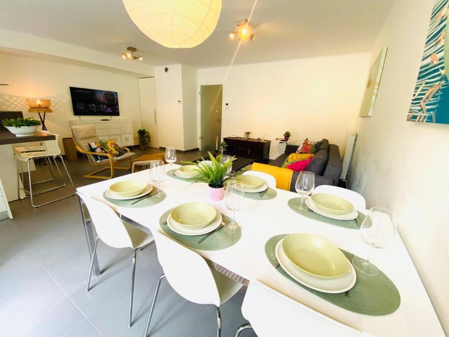 Apartment 3 Bedrooms In Center With Terraces & Parking-rol1 Luxembourg