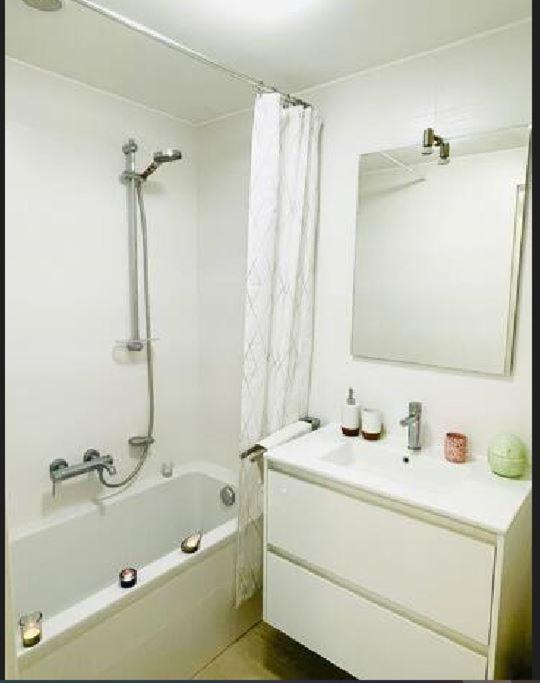 1 Bedroom In Center With Terrace 31--2 Luxemburg