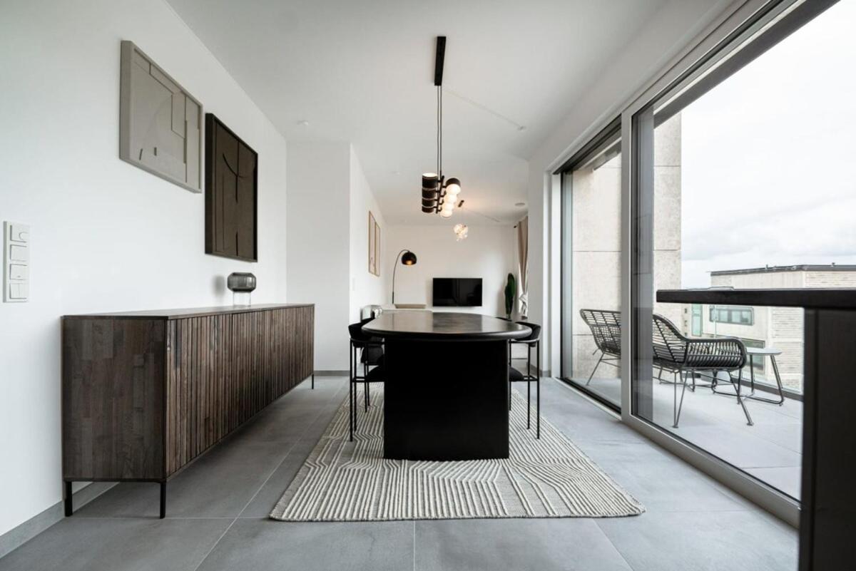 Apartment Lux 1br King Bed, Balcony, Near Center *
