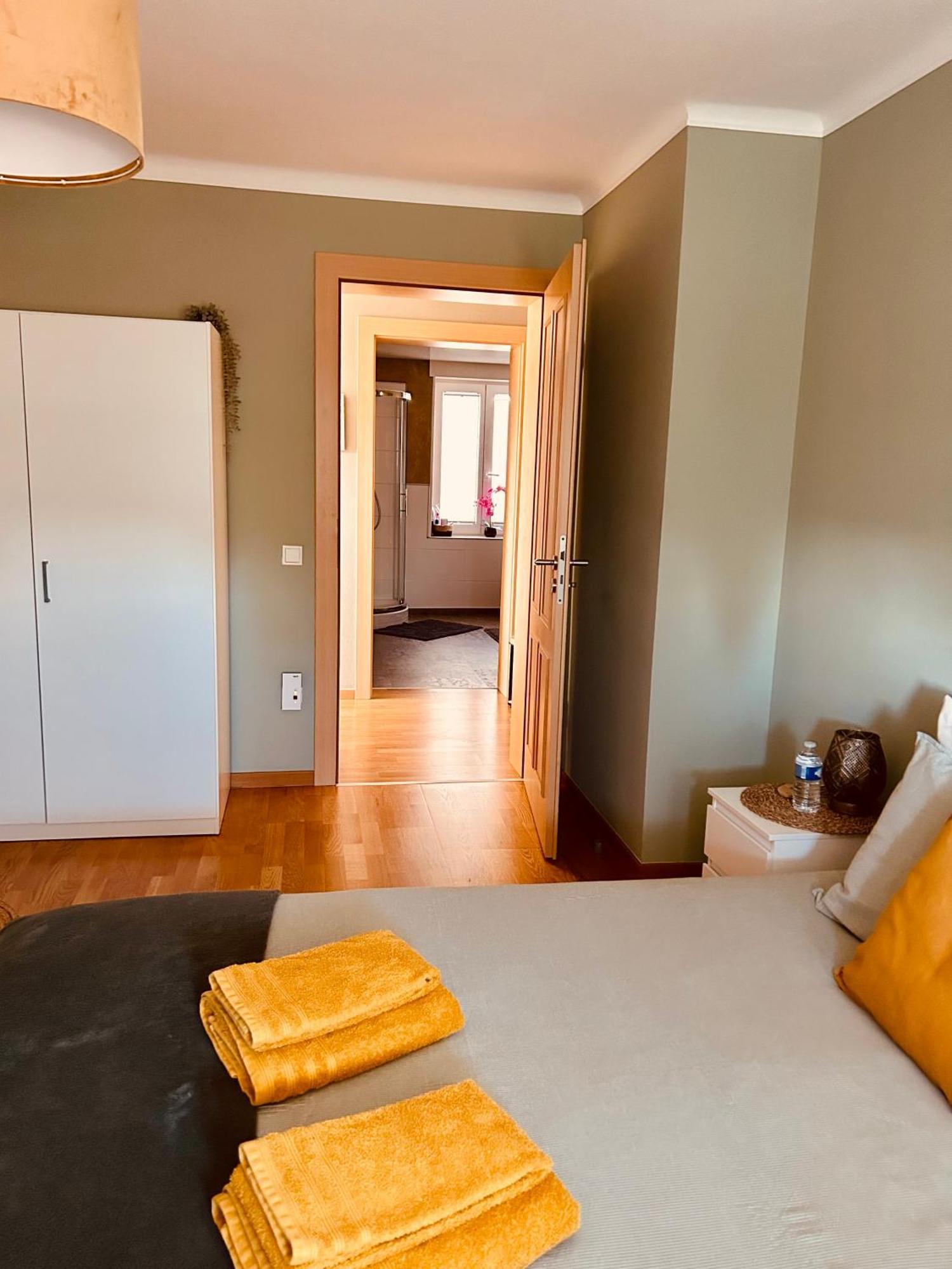 Guest House *