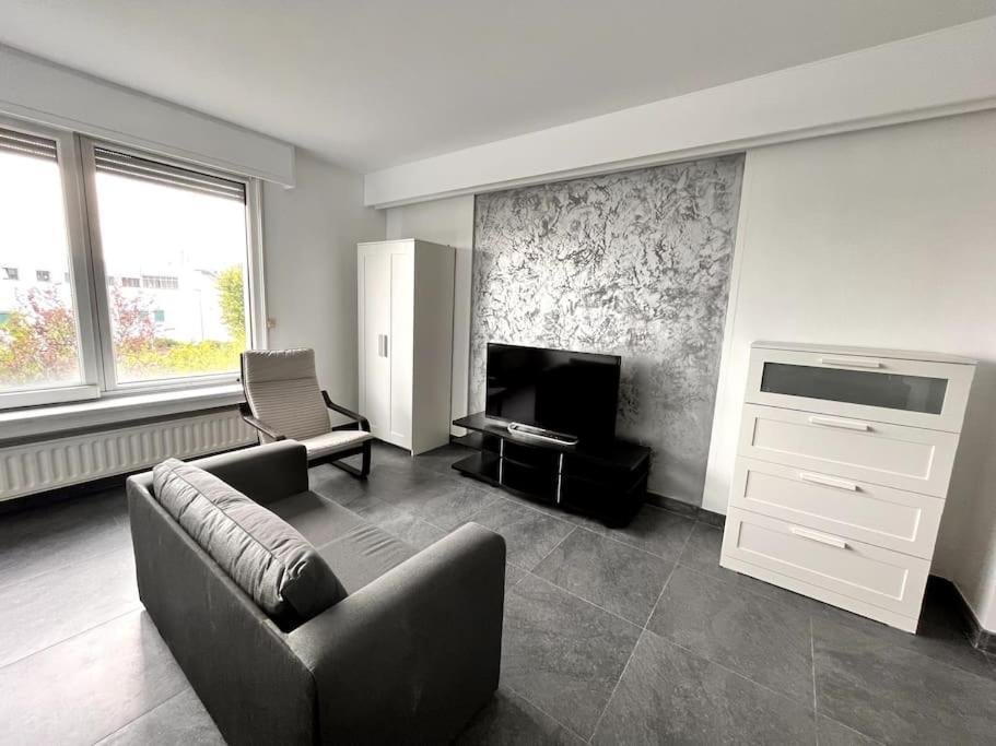 Stylish Fully Equipped Studio Close To Centre Apartment