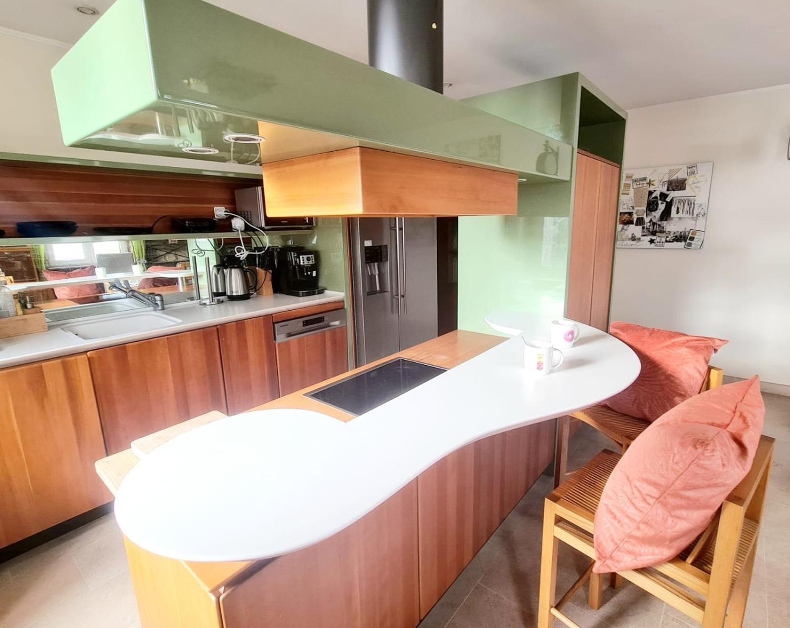 New 1 Bedroom Flat In Center - Gar68 Apartment