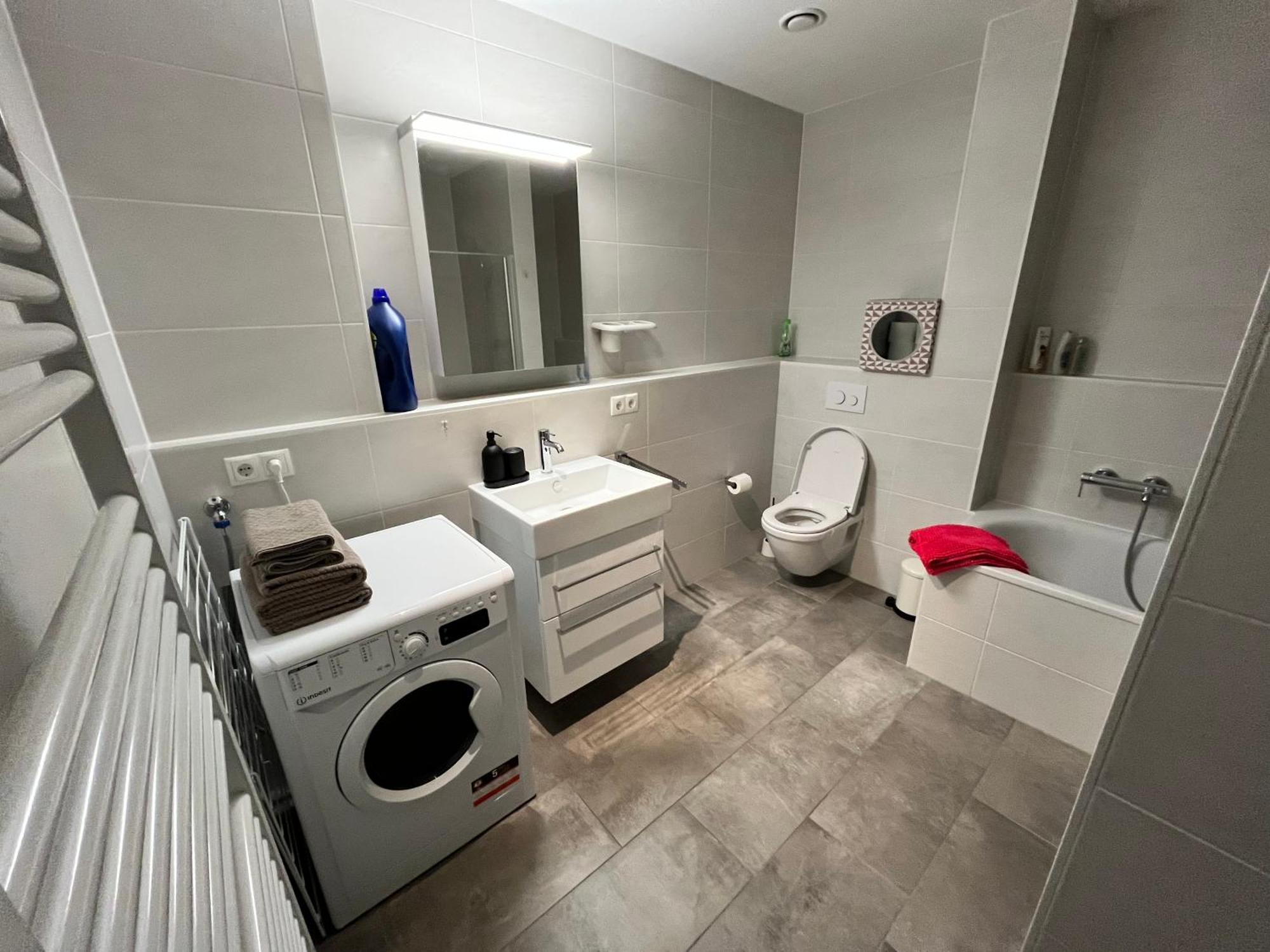 2 Bedroom In Gasperich Luxembourg