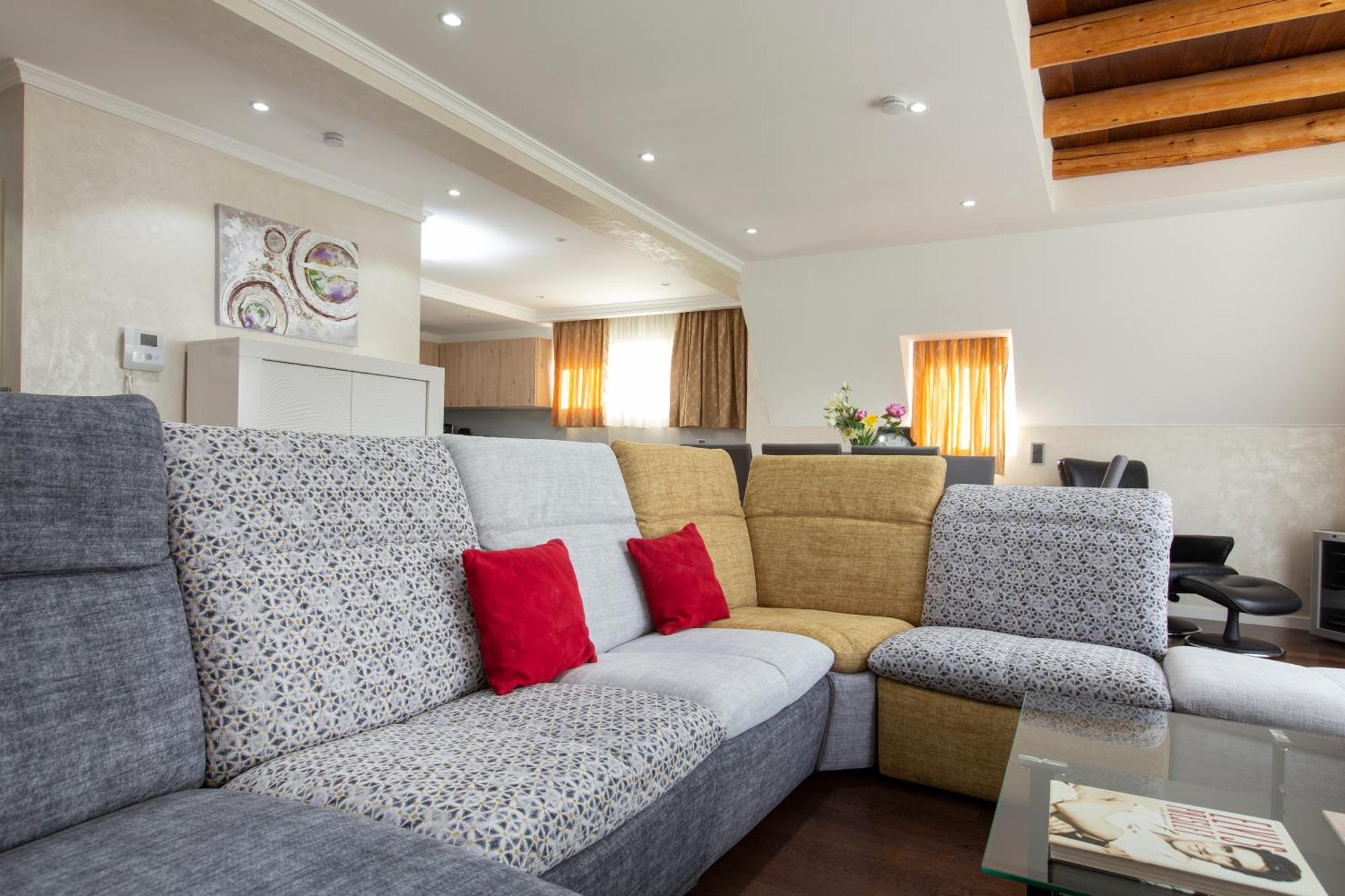 The Queen Luxury - Vinicia Apartment Luxemburg