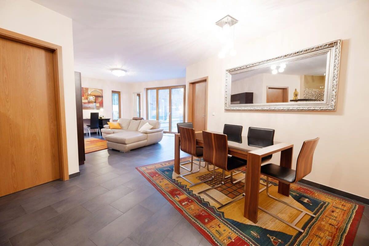 Stylish 2-bed Gem, Nature & Comfort