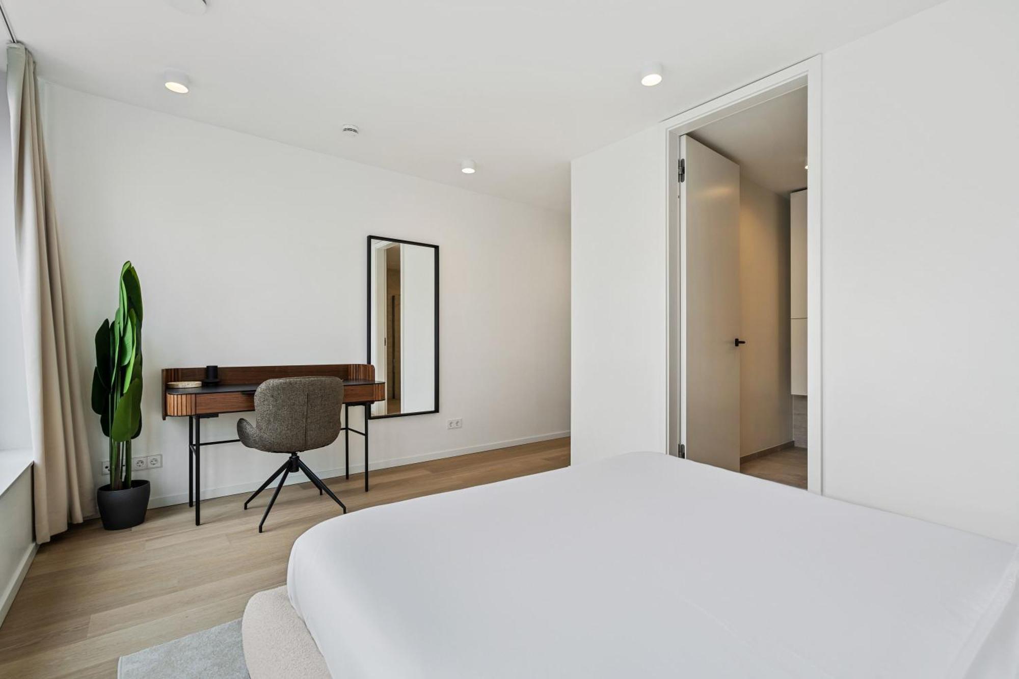 Apartment Upscale Urban Style & Comfort For Six Luxemburg