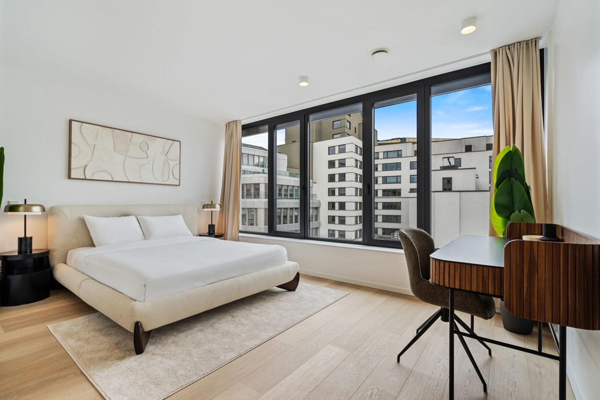 Upscale Urban Style & Comfort For Six Apartment Luxemburg