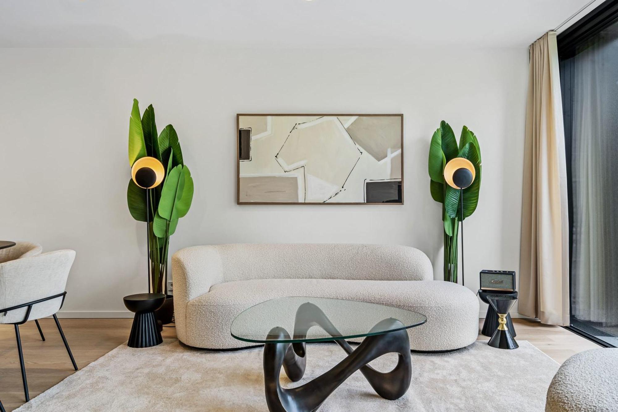 Upscale Urban Style & Comfort For Six Luxemburg