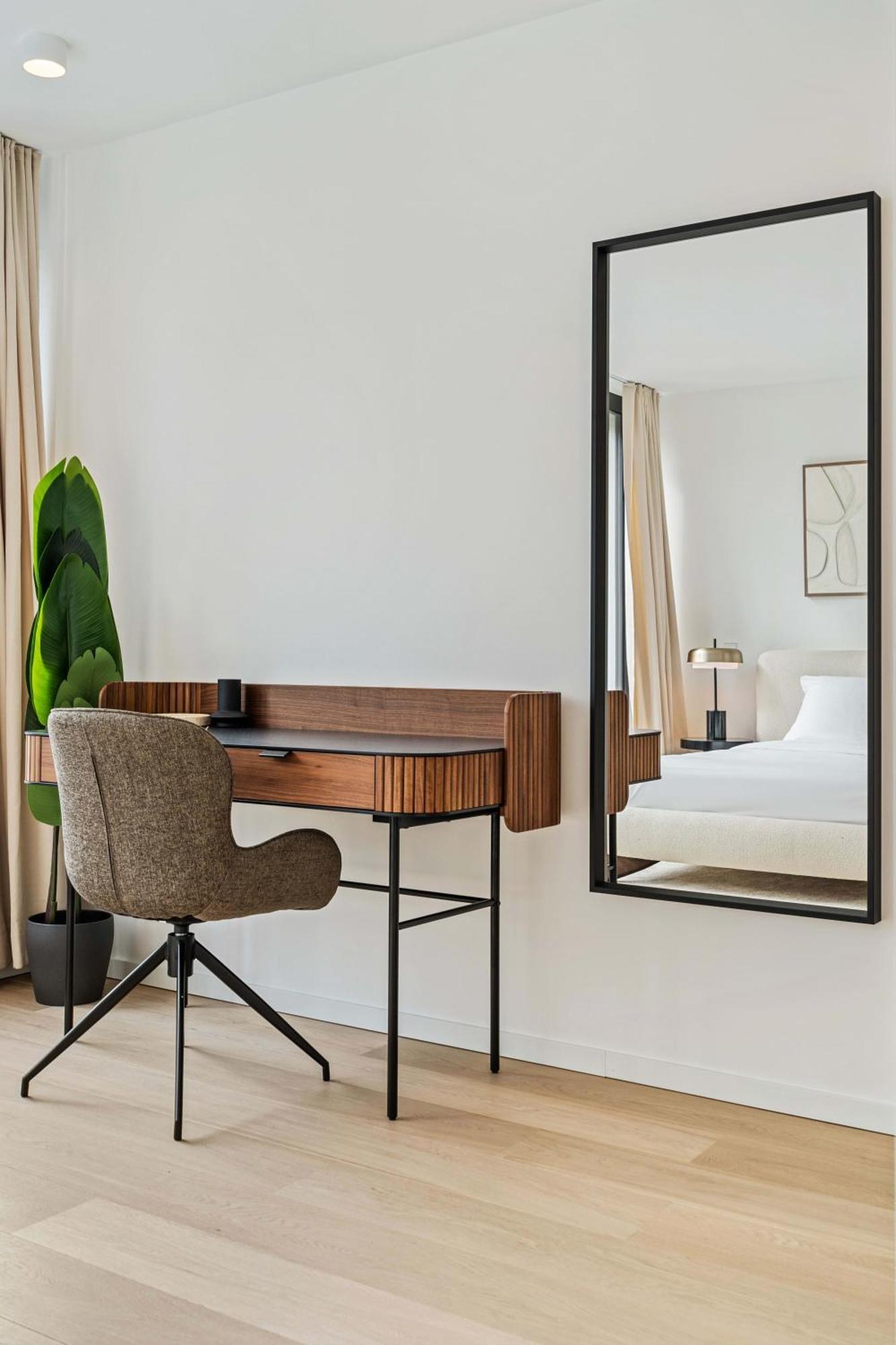 Apartment Upscale Urban Style & Comfort For Six Luxemburg