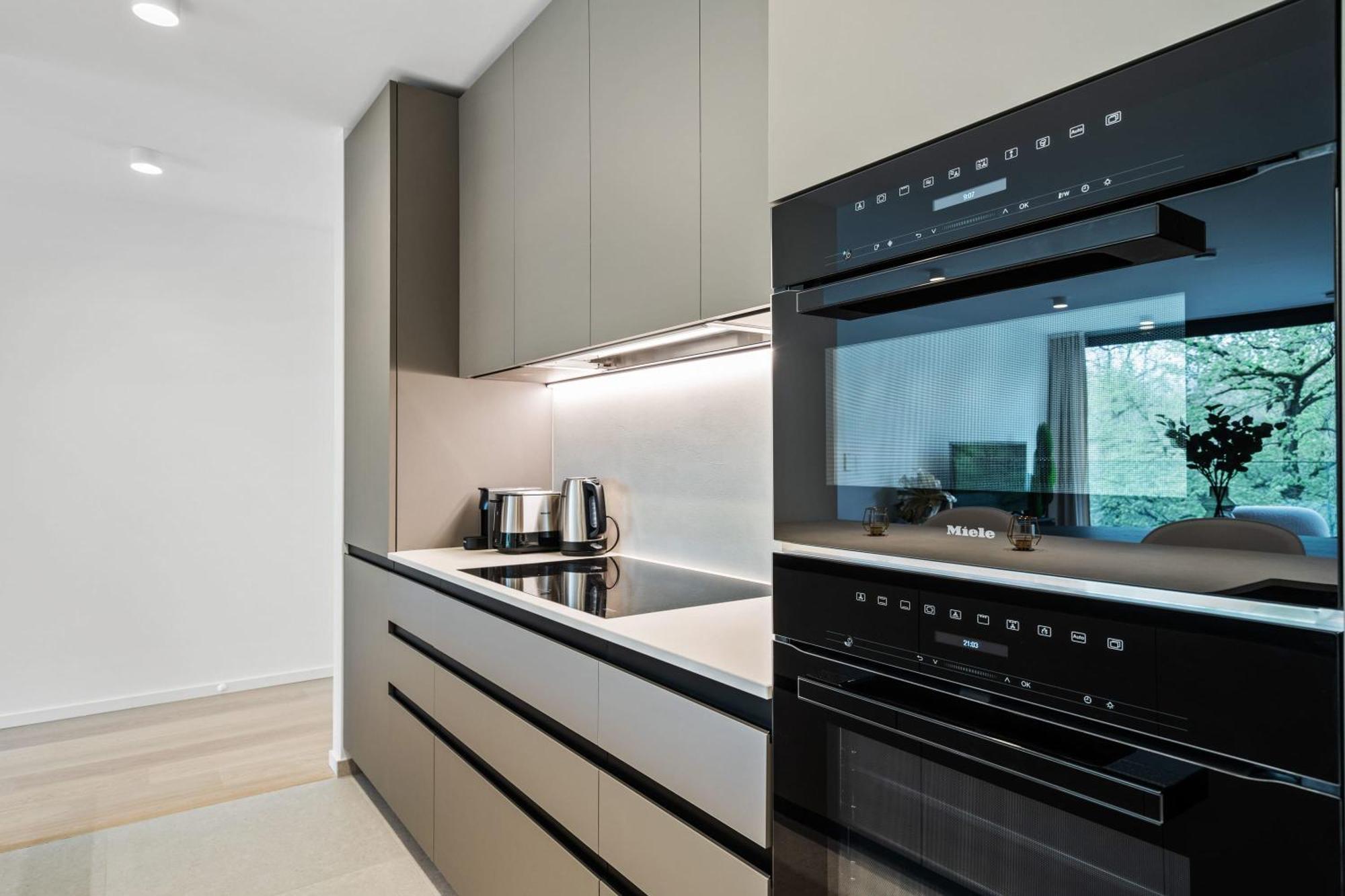Apartment Upscale Urban Style & Comfort For Six Luxemburg