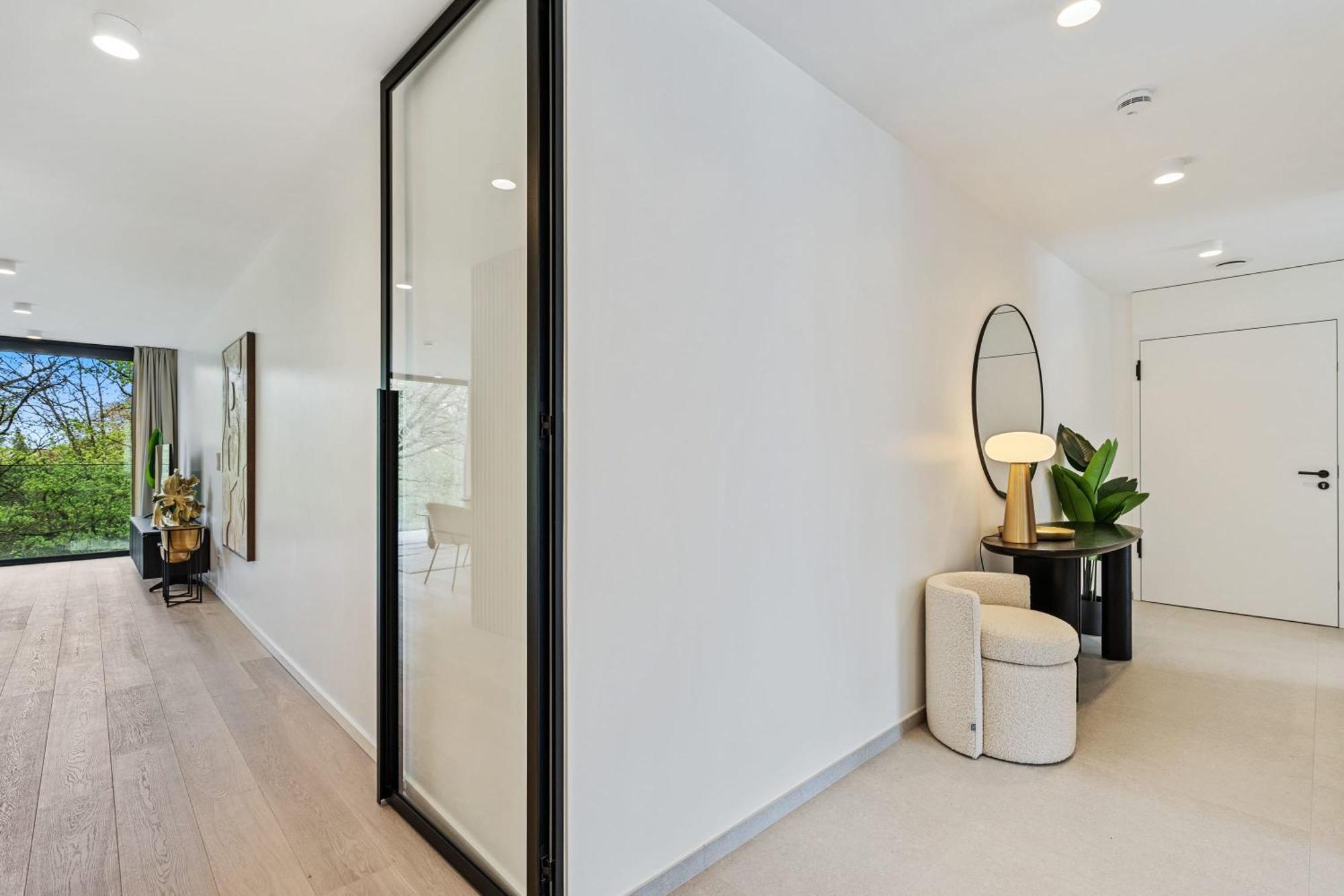 Upscale Urban Style & Comfort For Six Apartment Luxemburg