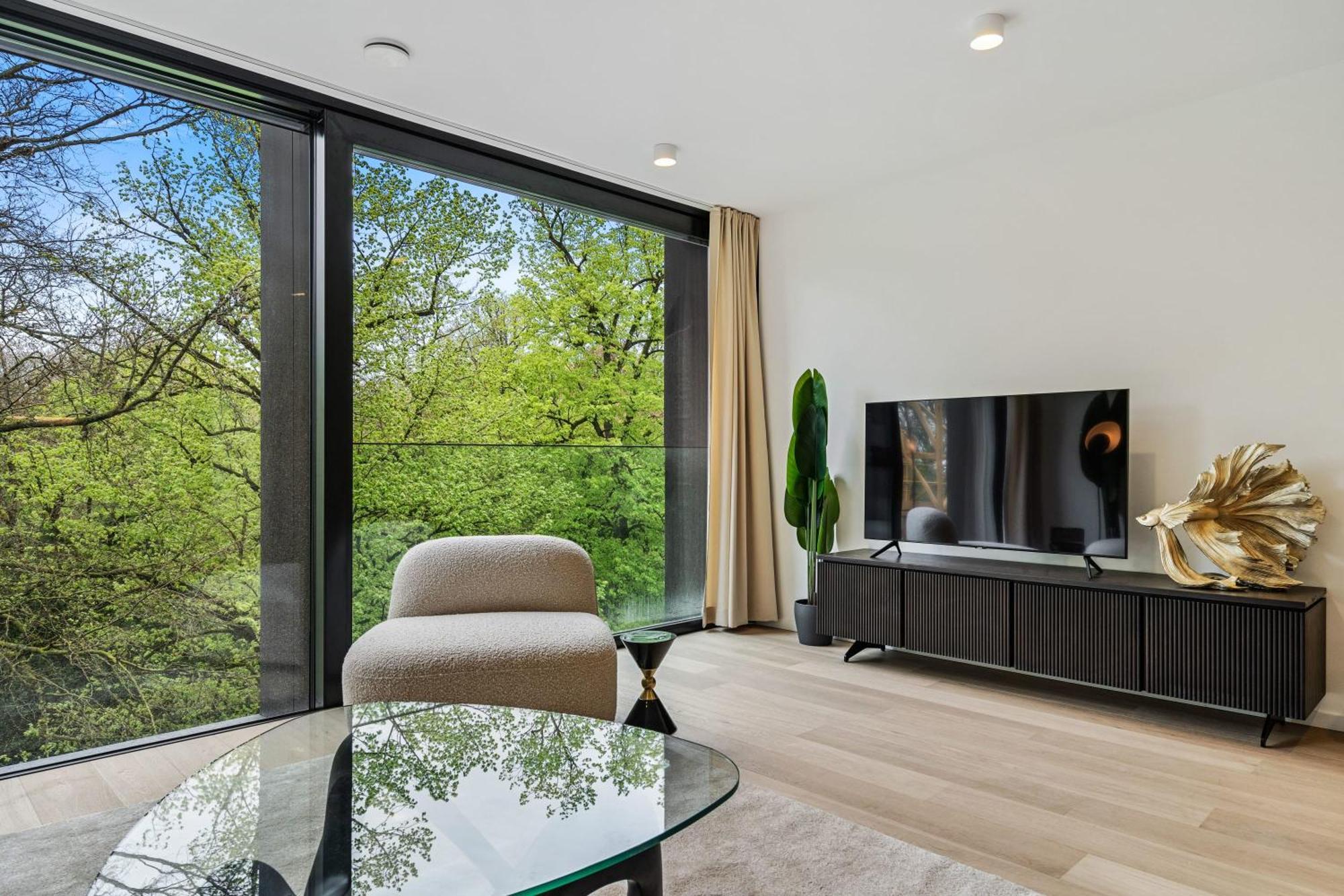 Apartment Upscale Urban Style & Comfort For Six Luxemburg
