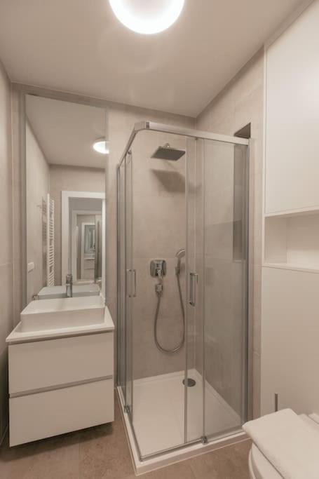 Henry's Appt With A Private 415 - Shared Kitchen * Luxembourg