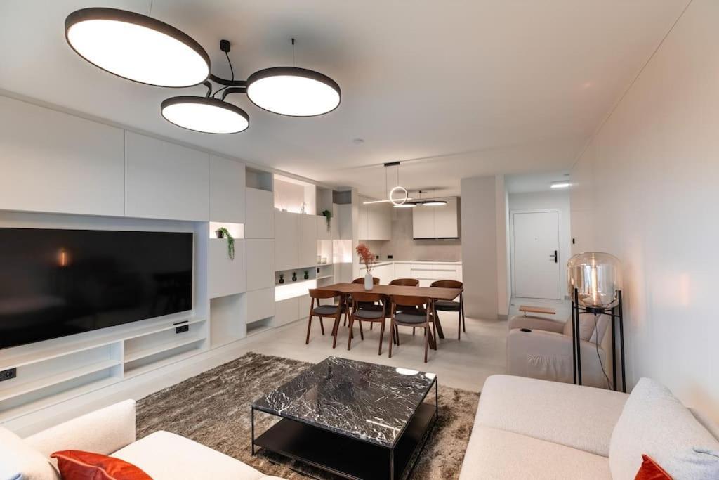 Henry's Appt With A Private 415 - Shared Kitchen Apartment Luxembourg