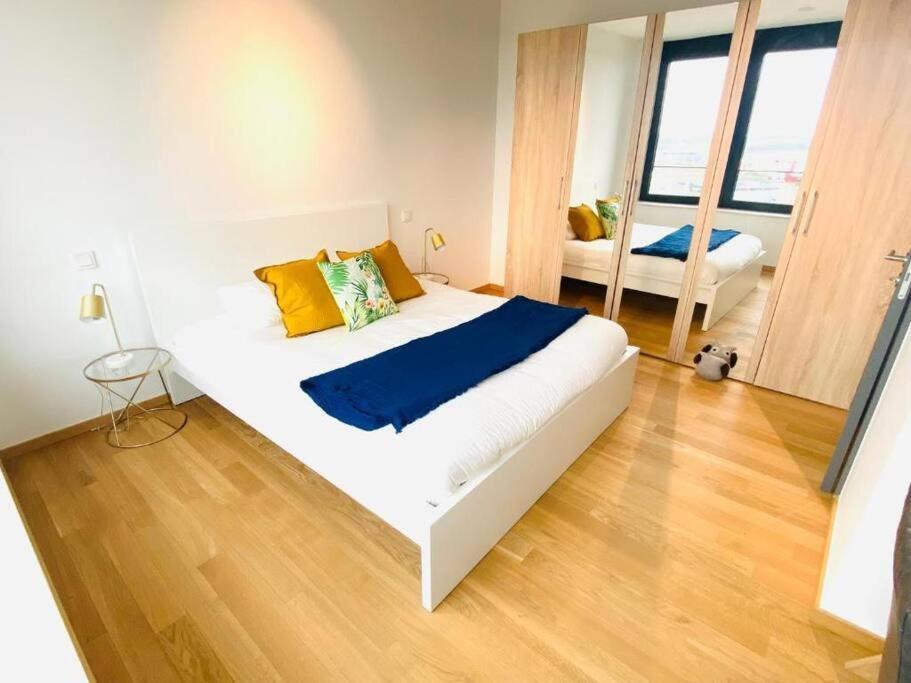 Apartment W One Bedroom Spa Gym Terrace&parking Luxembourg