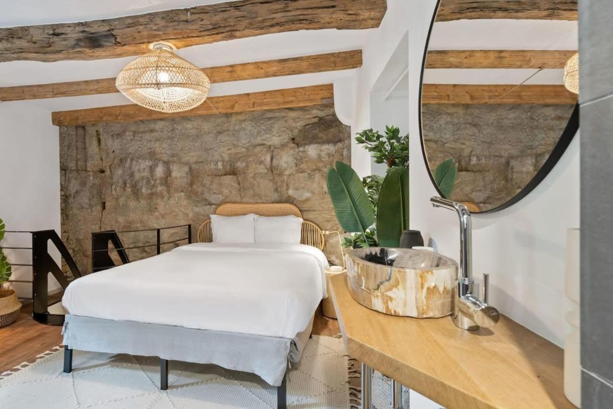 Elegant 1br Retreat In Peaceful Grund Apartment Luxembourg