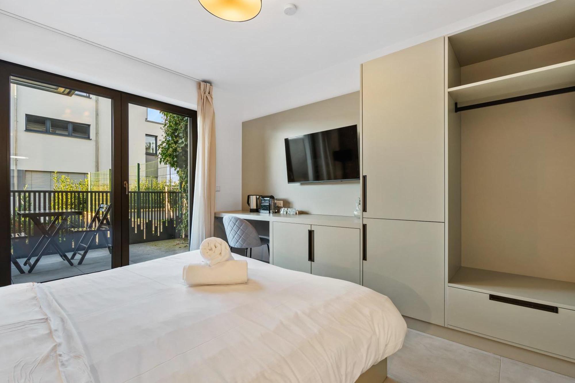 Vibrant Coliving With Comfort And Convenience