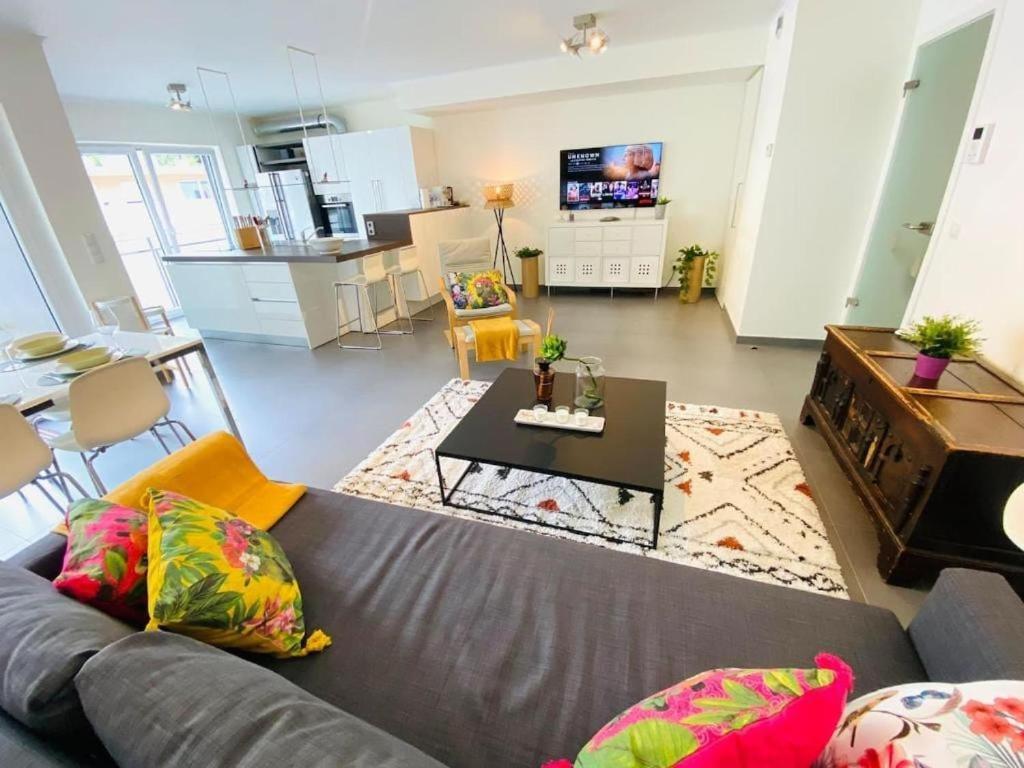 Airy And Spacious 3 Bedroom W Terrace&parking Apartamento Luxemburgo