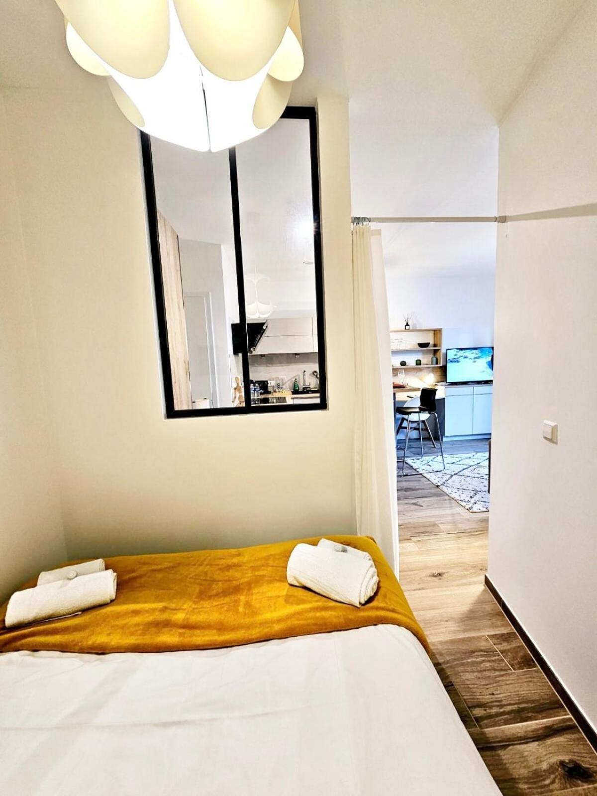 Lovely 1 Bedroom Flat With Terrace In Luxembourg-ces1 Appartement