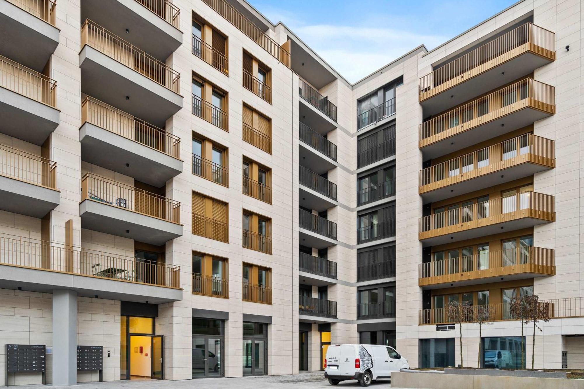 Stylish With Balcony Wifi & Free Parking * Luxemburg