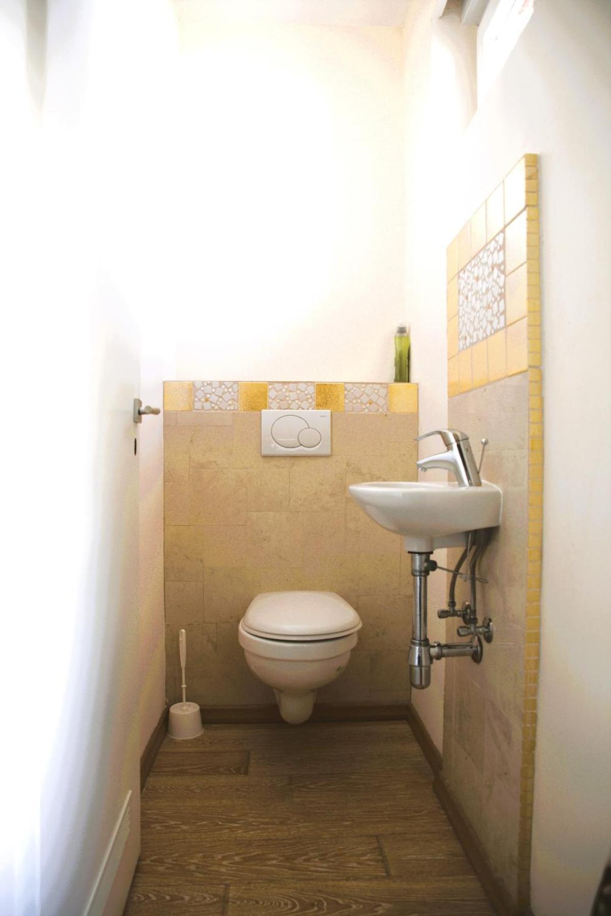 Beautiful Unique 1 Bedroom Appartement *
