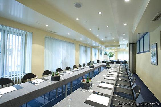 City Hotel Hotel