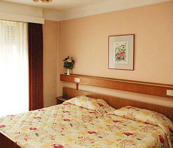 Hotel Zurich 2*
