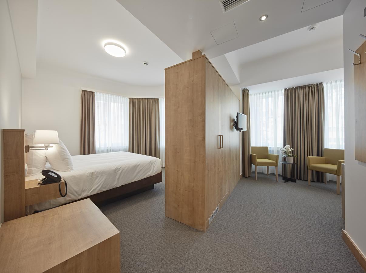 Hotel City Hotel