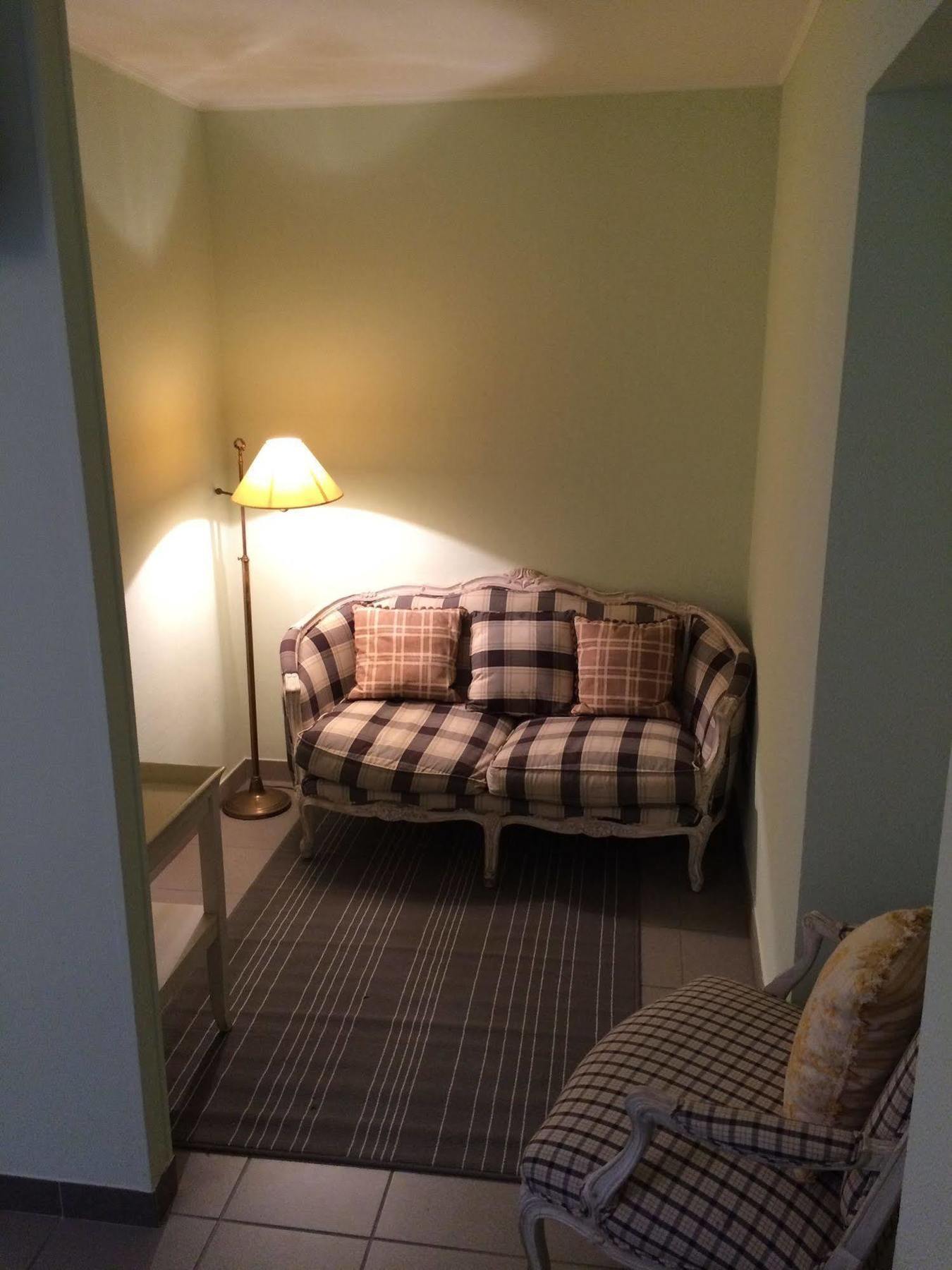 Le Chatelet Hotel 3*